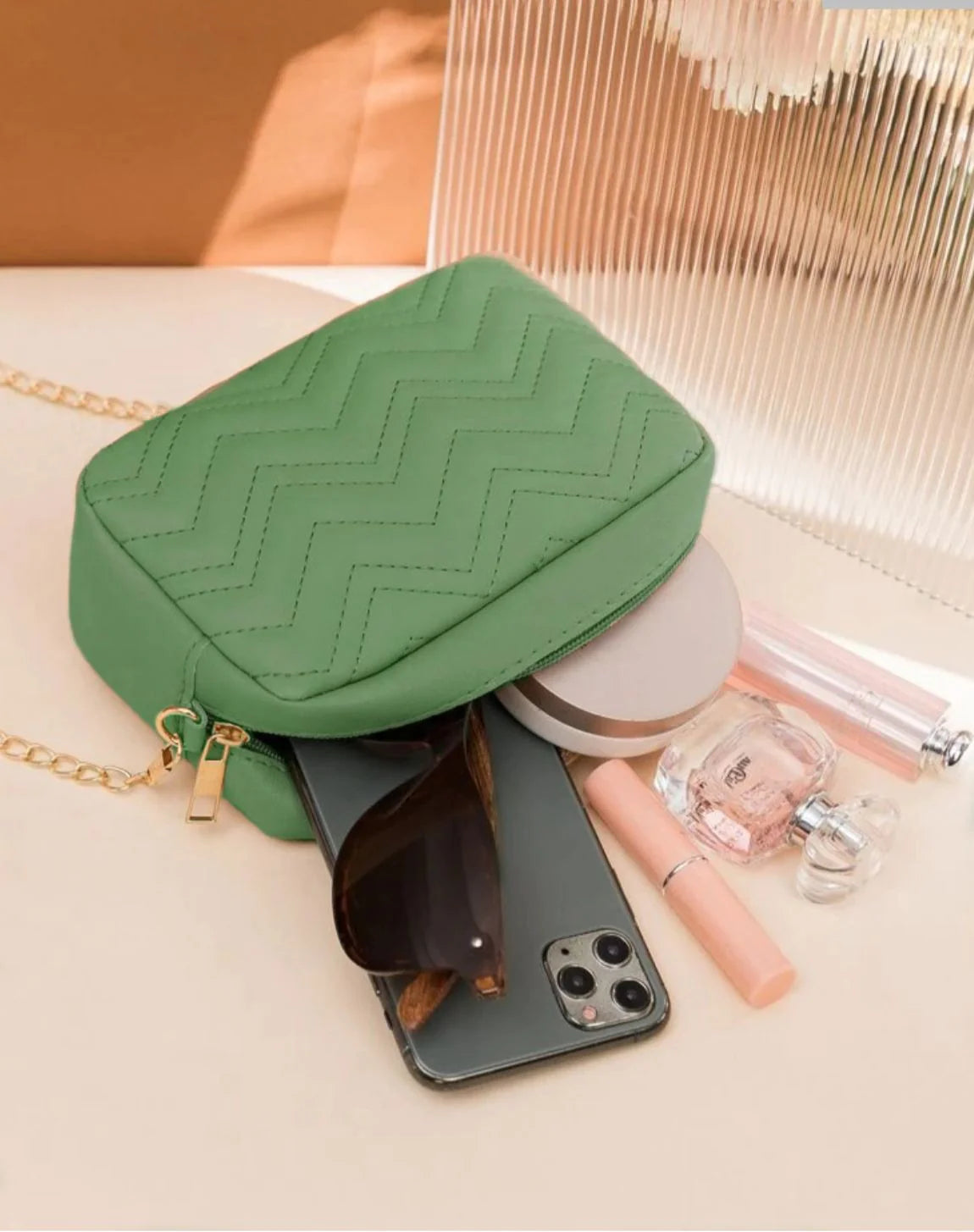 CROSS BODY BAGS