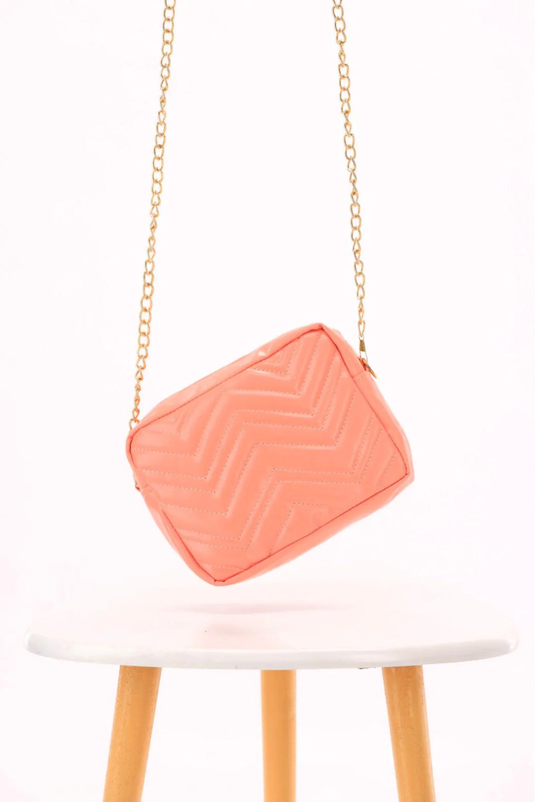 CROSS BODY BAGS