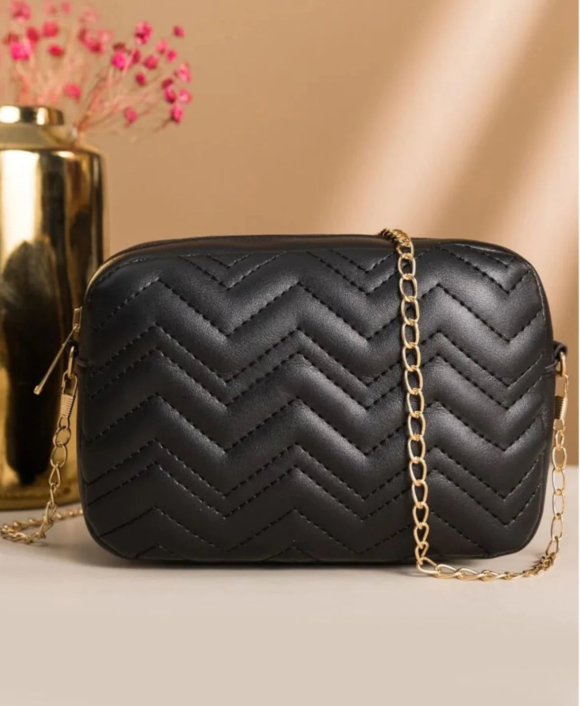 CROSS BODY BAGS